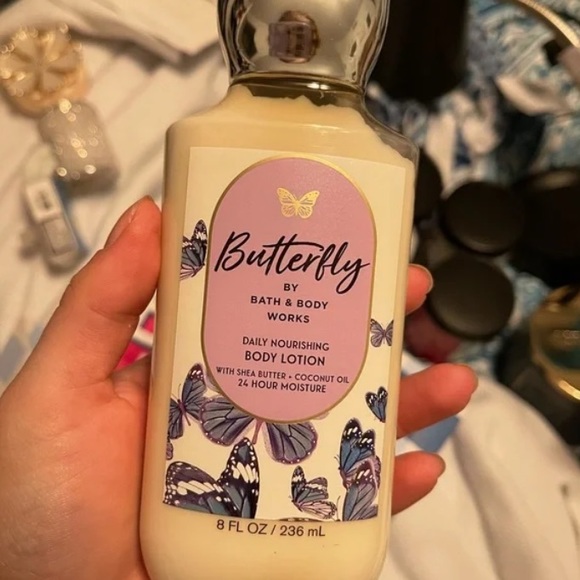 Bath & Body Works
BUTTERFLY Daily Nourishing Body Lotion - Picture 2 of 4